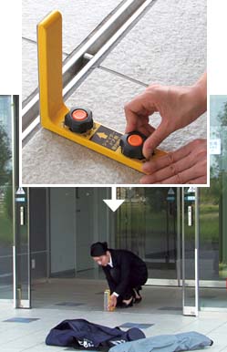 ①補強材を設置